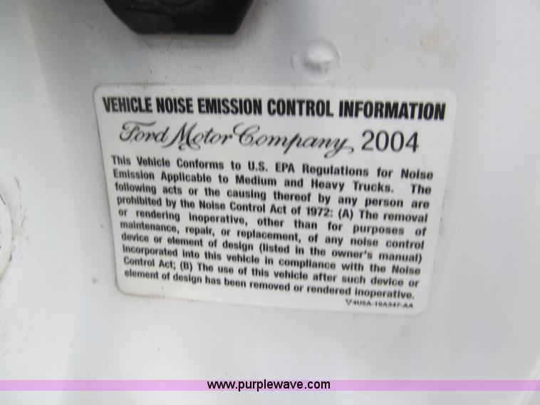 image for item E2066 2004 Ford F550 XL Super Duty service truck