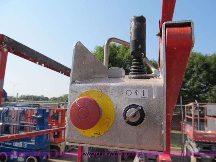 image for item E2084 2006 Skyjack SJ-III 3219 electric scissor lift