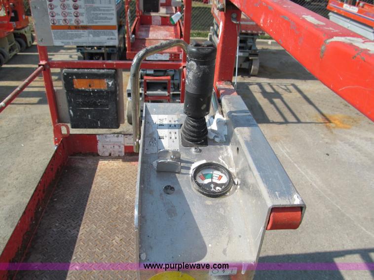 image for item E2084 2006 Skyjack SJ-III 3219 electric scissor lift