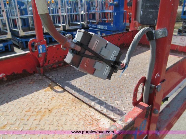 image for item E2084 2006 Skyjack SJ-III 3219 electric scissor lift