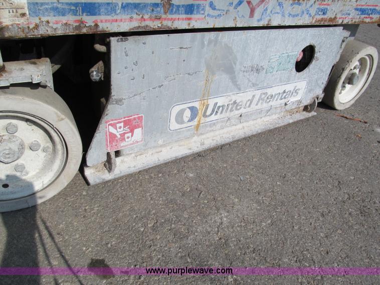 image for item E2084 2006 Skyjack SJ-III 3219 electric scissor lift
