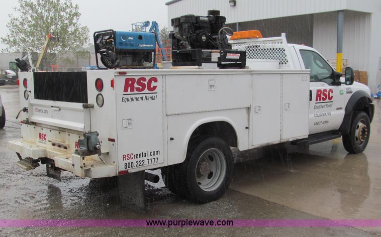 image for item E2106 2006 Ford F550 XL Super Duty service truck