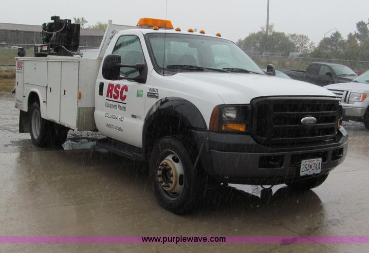 image for item E2106 2006 Ford F550 XL Super Duty service truck