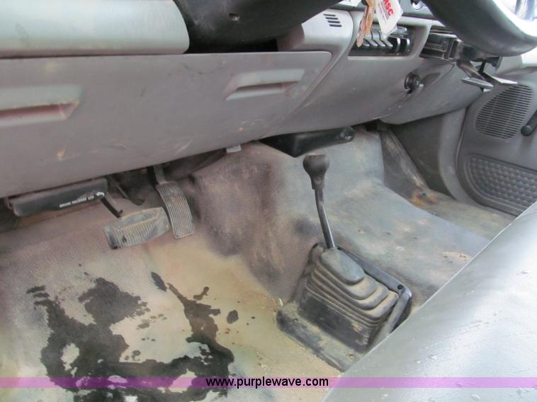 image for item E2106 2006 Ford F550 XL Super Duty service truck