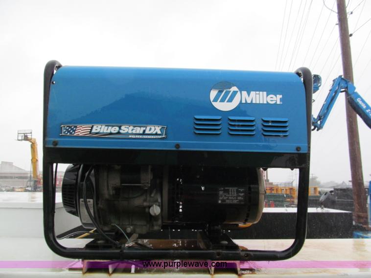 image for item E2106 2006 Ford F550 XL Super Duty service truck