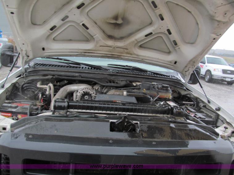 image for item E2106 2006 Ford F550 XL Super Duty service truck