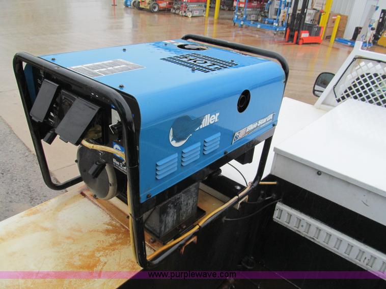 image for item E2106 2006 Ford F550 XL Super Duty service truck