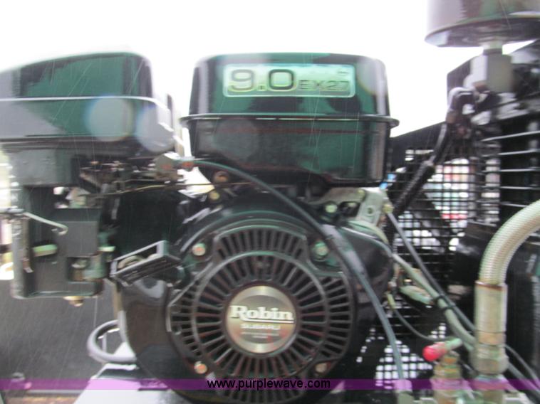 image for item E2106 2006 Ford F550 XL Super Duty service truck