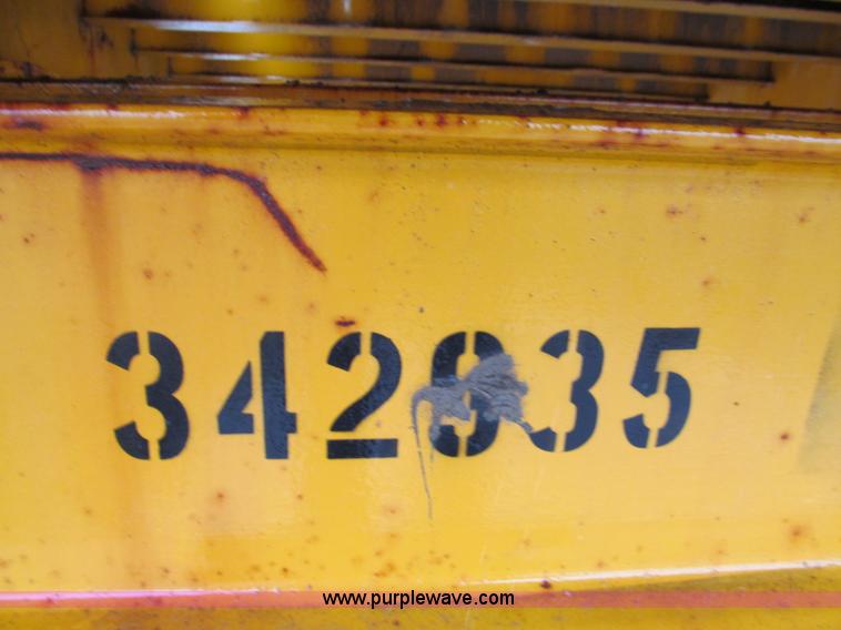 image for item E2108 Ledwell LW25X120 portable loading dock