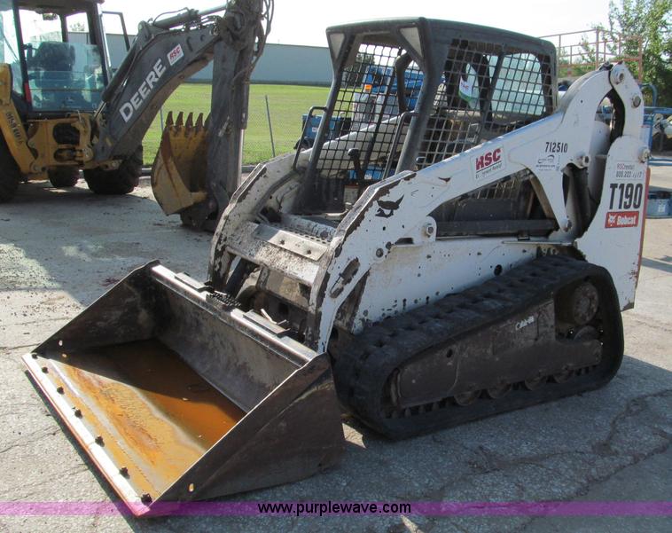 image for item E2127 2007 Bobcat T190 track skid steer