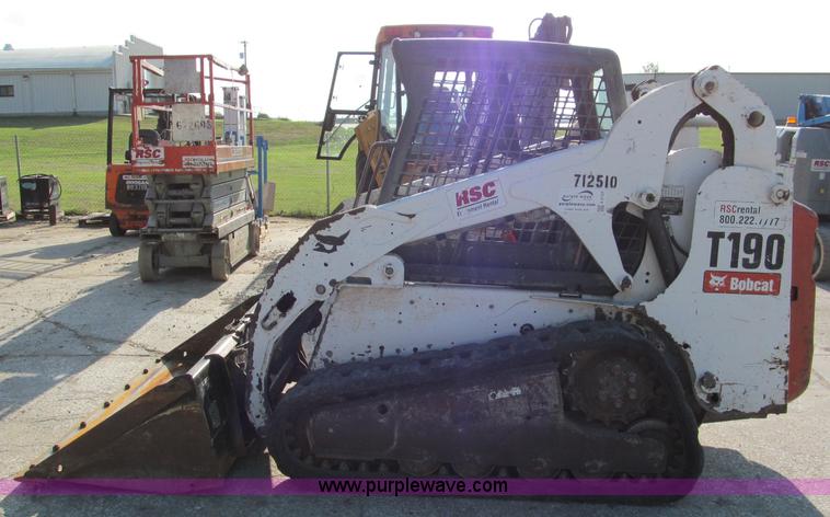 image for item E2127 2007 Bobcat T190 track skid steer