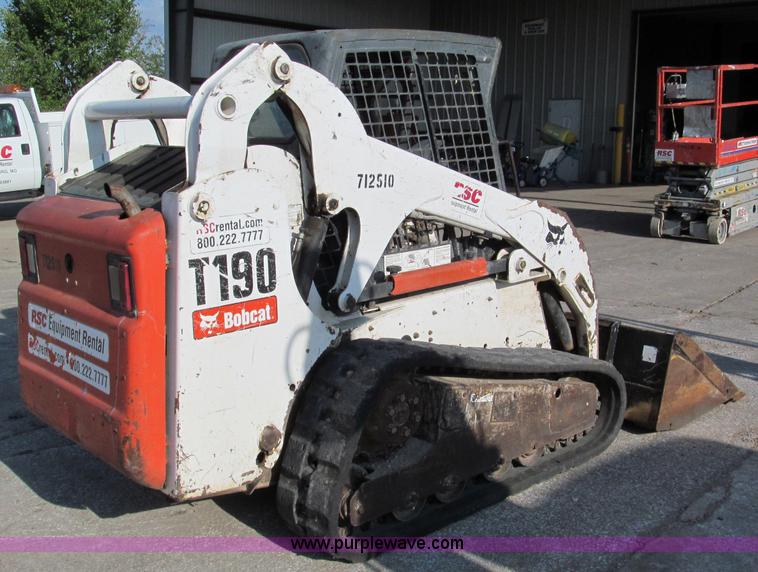 image for item E2127 2007 Bobcat T190 track skid steer