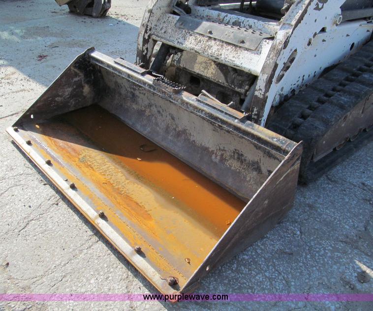 image for item E2127 2007 Bobcat T190 track skid steer
