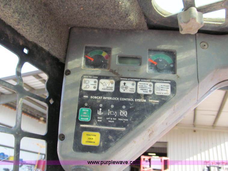 image for item E2127 2007 Bobcat T190 track skid steer