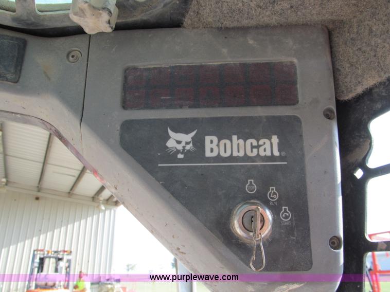 image for item E2127 2007 Bobcat T190 track skid steer