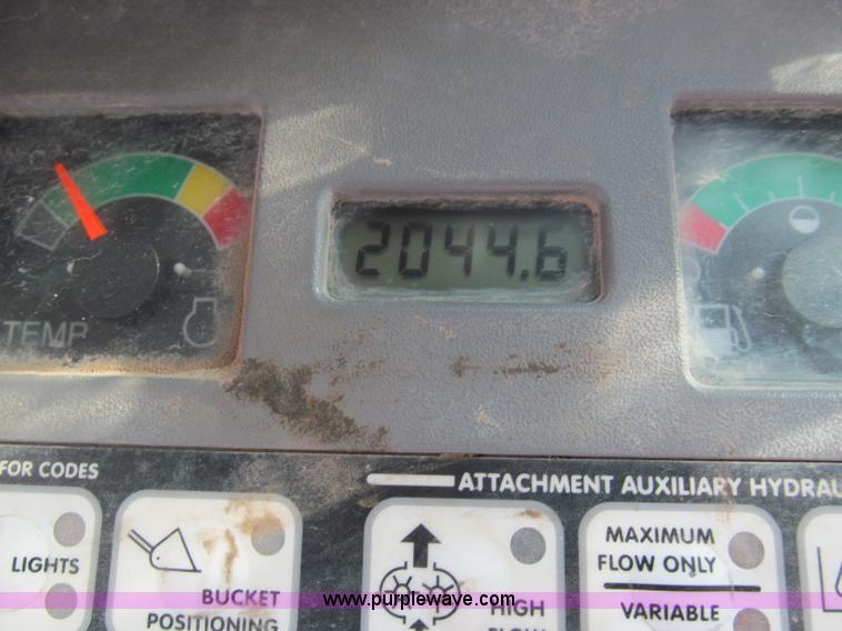 image for item E2127 2007 Bobcat T190 track skid steer