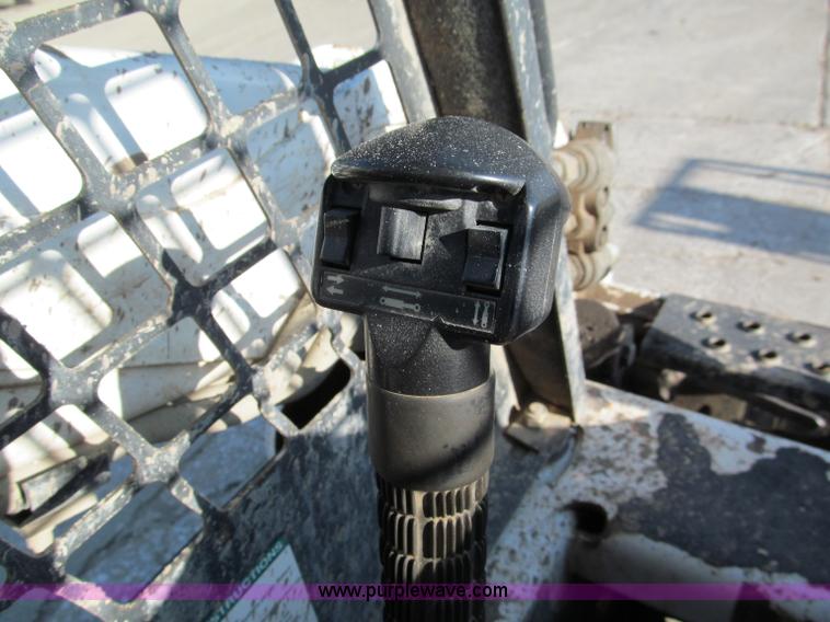 image for item E2127 2007 Bobcat T190 track skid steer