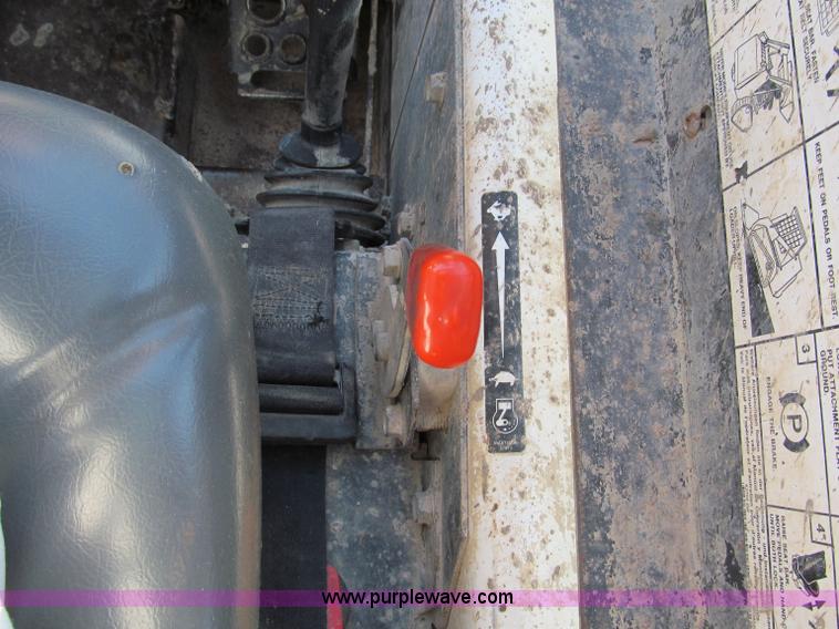 image for item E2127 2007 Bobcat T190 track skid steer