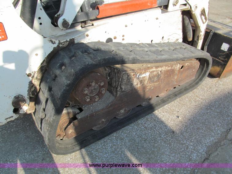 image for item E2127 2007 Bobcat T190 track skid steer