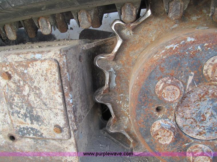 image for item E2127 2007 Bobcat T190 track skid steer