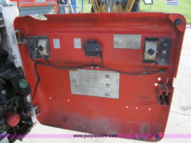 image for item E2127 2007 Bobcat T190 track skid steer