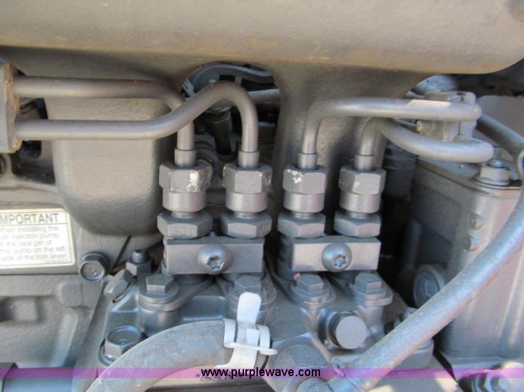 image for item E2127 2007 Bobcat T190 track skid steer