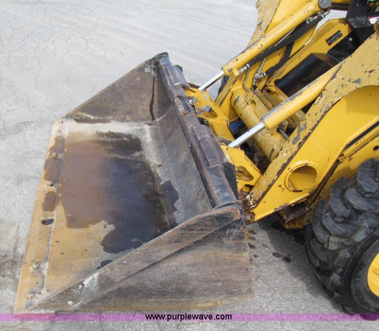 image for item E2128 2007 John Deere 317 skid steer