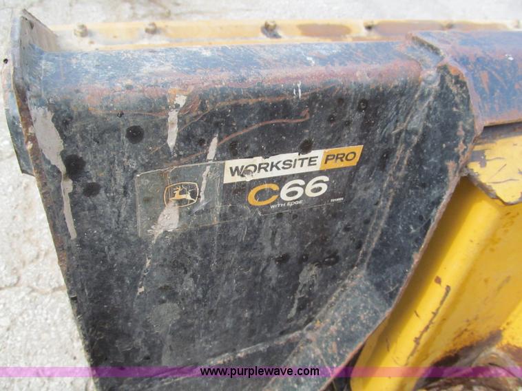 image for item E2128 2007 John Deere 317 skid steer