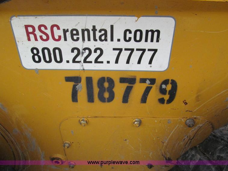 image for item E2128 2007 John Deere 317 skid steer