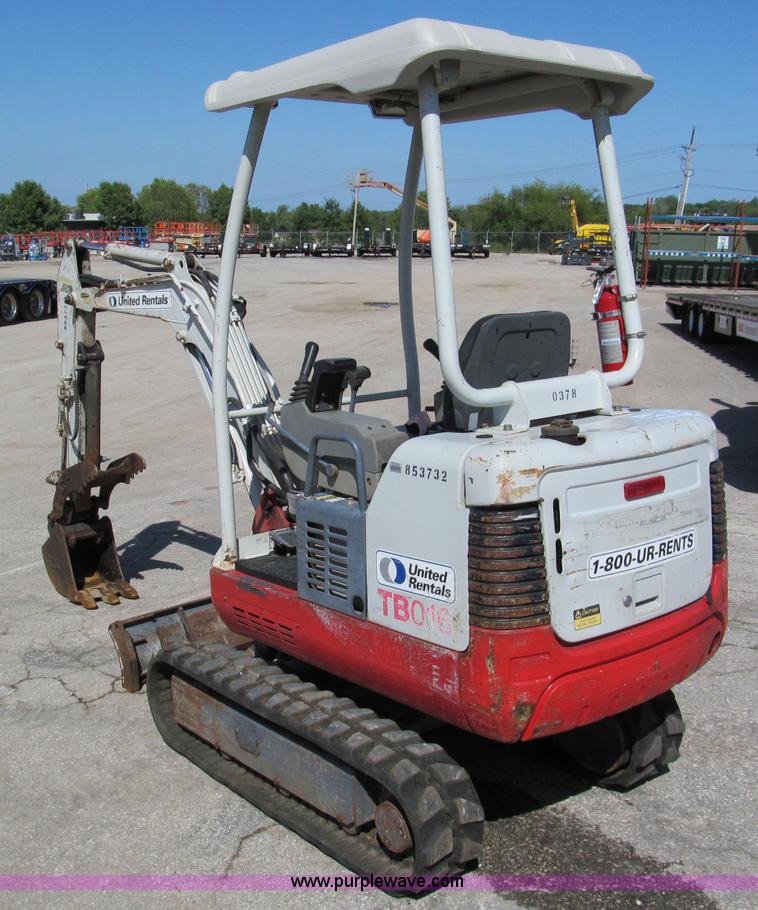 image for item E2129 2006 Takeuchi TB016 compact excavator