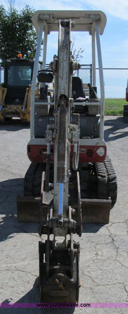 image for item E2129 2006 Takeuchi TB016 compact excavator