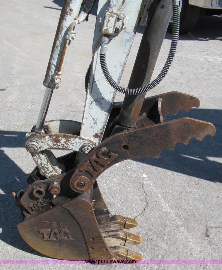 image for item E2129 2006 Takeuchi TB016 compact excavator