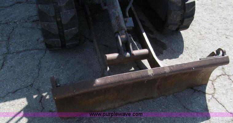 image for item E2129 2006 Takeuchi TB016 compact excavator