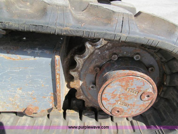 image for item E2129 2006 Takeuchi TB016 compact excavator