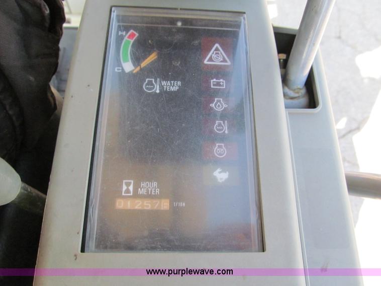 image for item E2129 2006 Takeuchi TB016 compact excavator