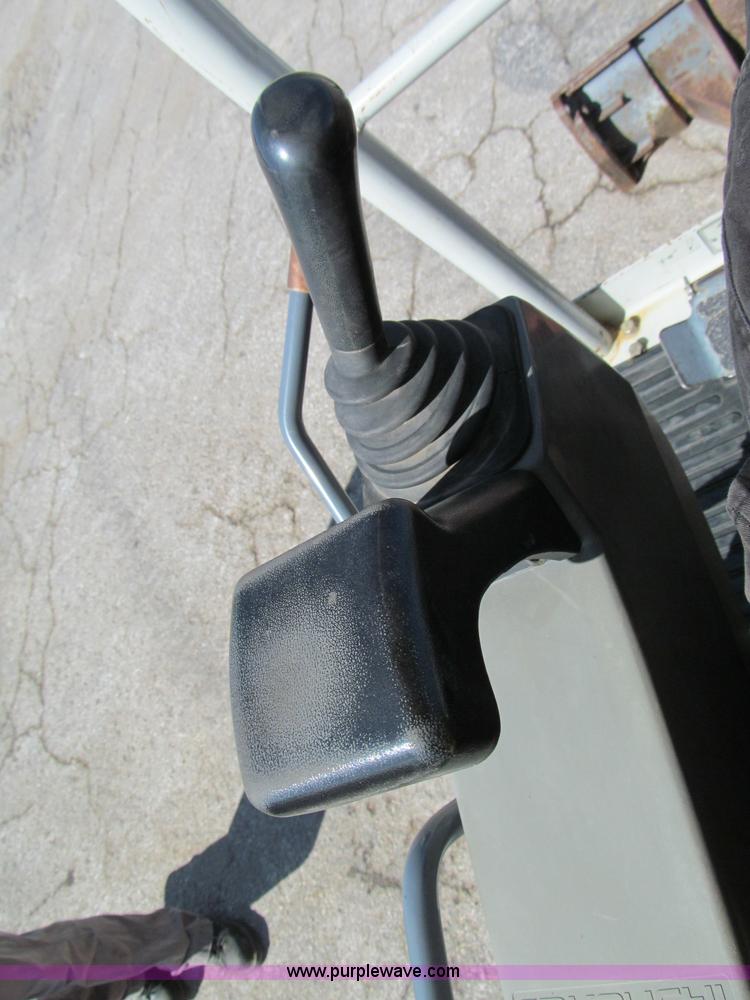 image for item E2129 2006 Takeuchi TB016 compact excavator