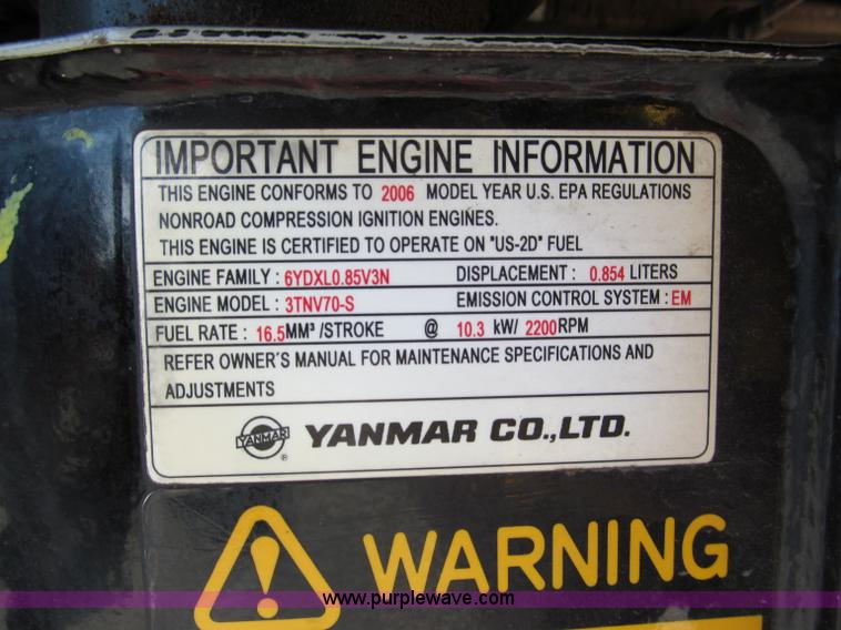 image for item E2129 2006 Takeuchi TB016 compact excavator