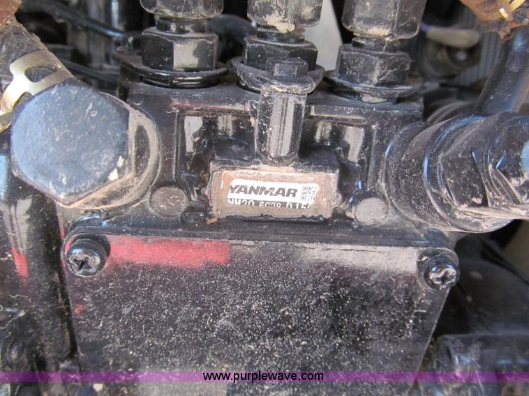 image for item E2129 2006 Takeuchi TB016 compact excavator