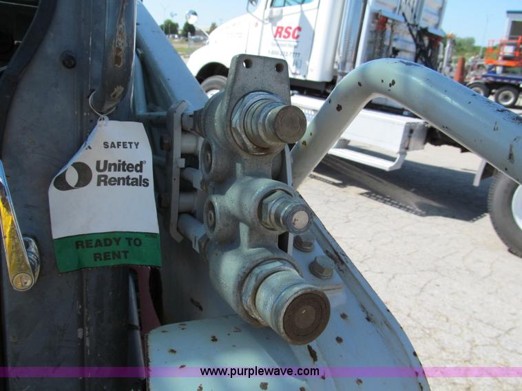 image for item E2130 2006 Takeuchi TL130C track skid steer