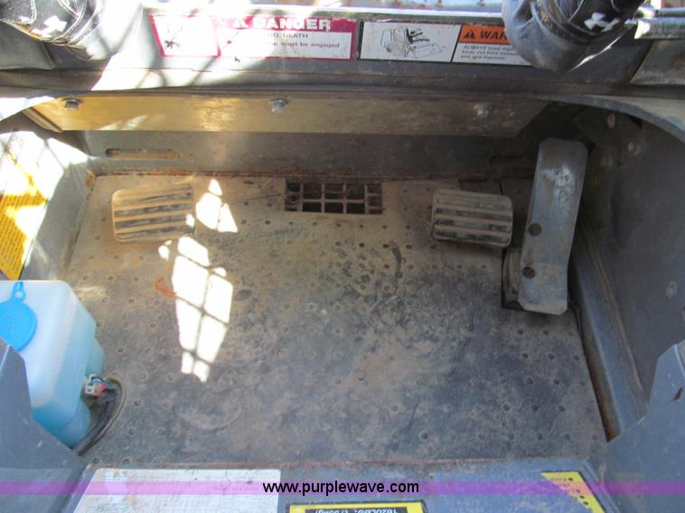 image for item E2130 2006 Takeuchi TL130C track skid steer