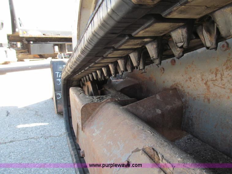 image for item E2130 2006 Takeuchi TL130C track skid steer