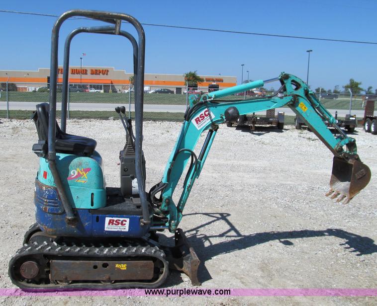 image for item E3502 2007 IHI 9NX mini excavator