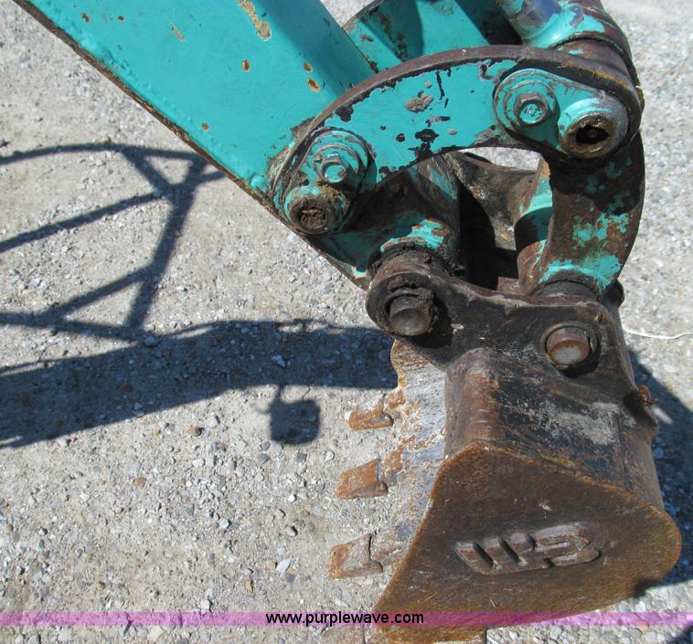 image for item E3502 2007 IHI 9NX mini excavator