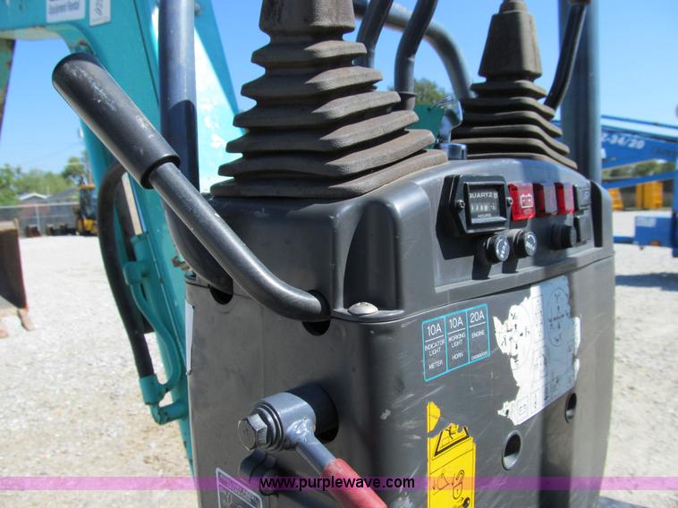 image for item E3502 2007 IHI 9NX mini excavator