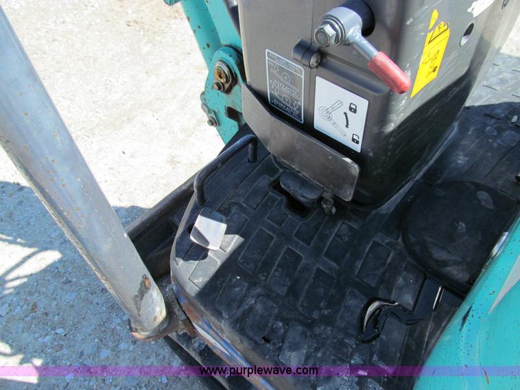 image for item E3502 2007 IHI 9NX mini excavator