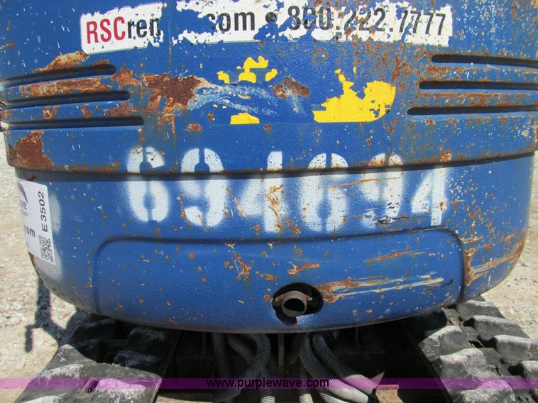 image for item E3502 2007 IHI 9NX mini excavator