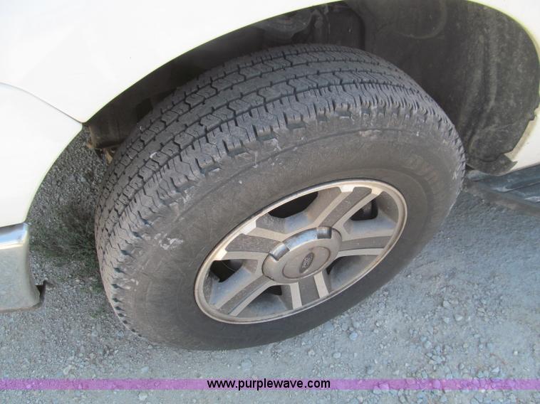 image for item F4543 2007 Ford F150 SuperCab pickup truck