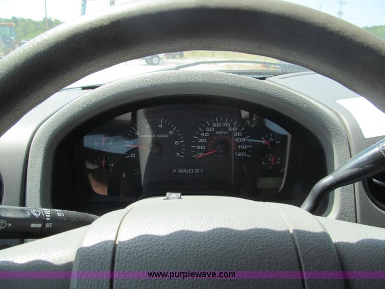 image for item F4543 2007 Ford F150 SuperCab pickup truck