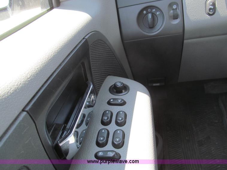 image for item F4543 2007 Ford F150 SuperCab pickup truck