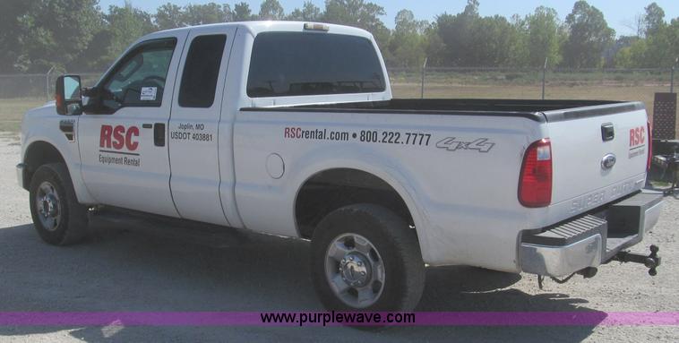 image for item F4544 2008 Ford F250 XLT Super Duty SuperCab pickup truck